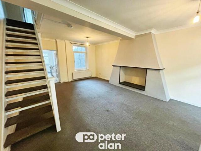 Apartment for rent in Cimla, Neath