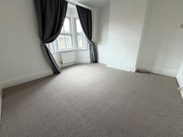 House for rent in London Borough of Croydon, Waddon