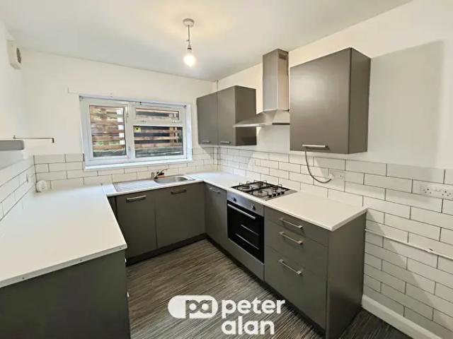 Apartment for rent in Troed-y-rhiw