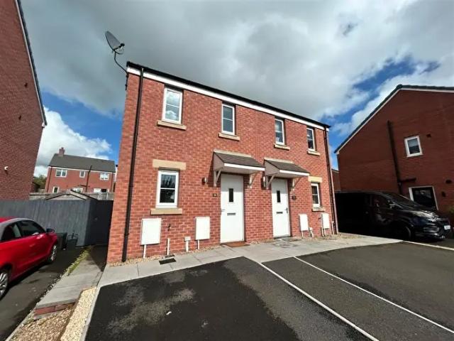 Apartment for rent in Parc Derwen, Coity