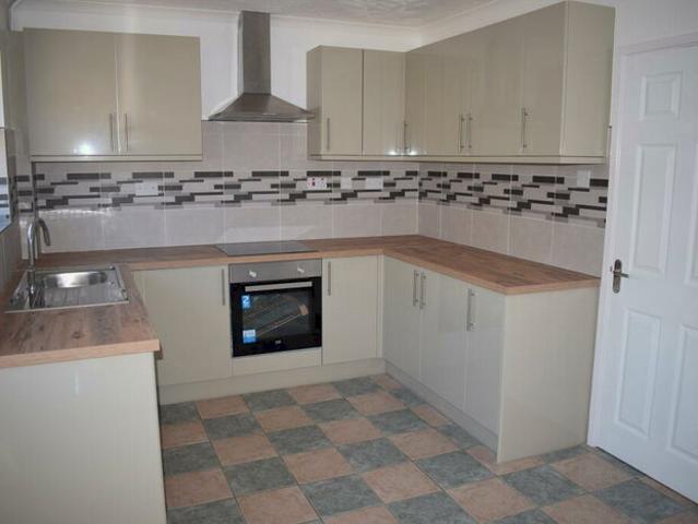 Apartment for rent in Llanelli, Wales