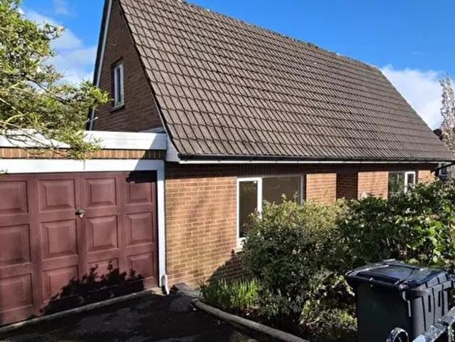 Apartment for rent in Caewern, Neath