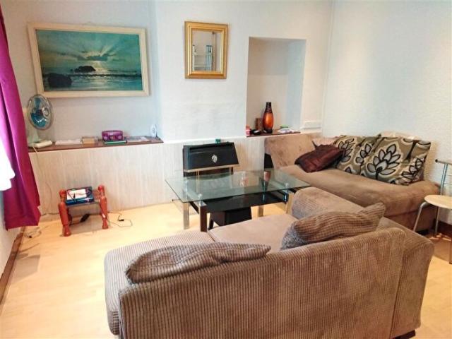 Apartment for rent in Nangreaves, Wales