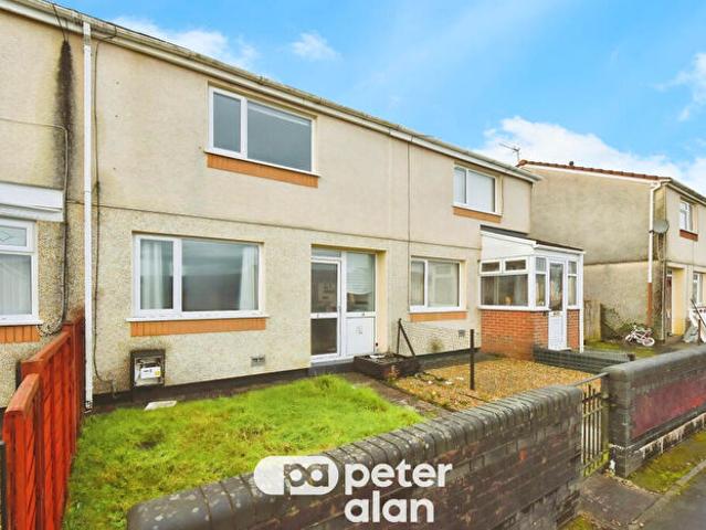 Apartment for rent in Pen-y-Waun, Penywaun