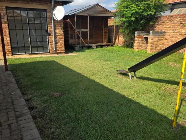 House for rent in Karenpark, Akasia
