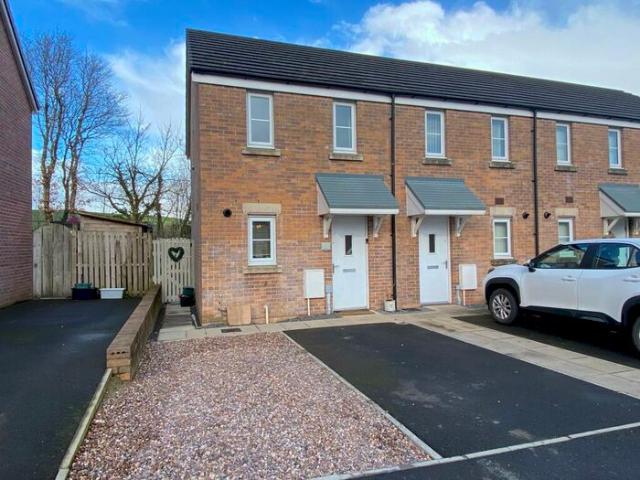 Apartment for rent in Carmarthen, Wales