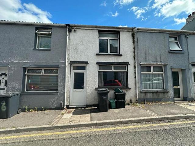 Apartment for rent in Sirhowy, Wales