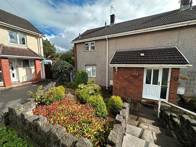 Apartment for rent in Nangreaves, Wales