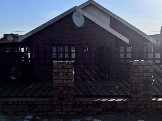 House for rent in Mohlakeng, Gauteng