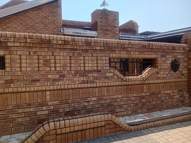 House for rent in Molapo, Soweto
