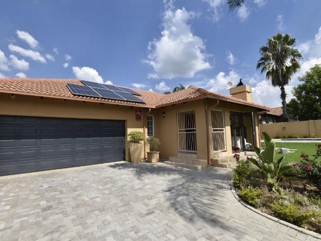 House for rent in Waterkloof, Gauteng