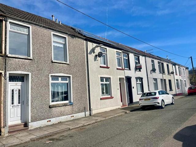 Apartment for rent in Dowlais Top, Pant