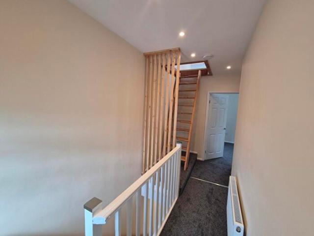 Apartment for rent in Briton Ferry, Wales