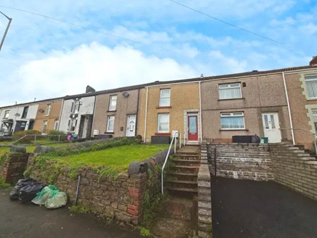 Apartment for rent in Brynhyfryd, Swansea