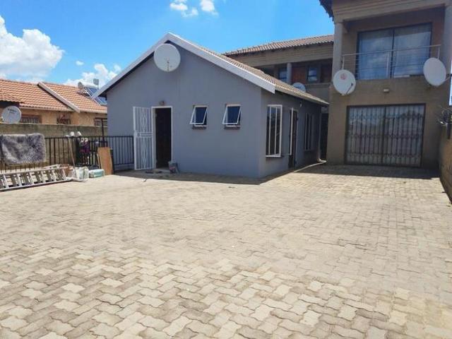 House for rent in Protea Glen, Soweto