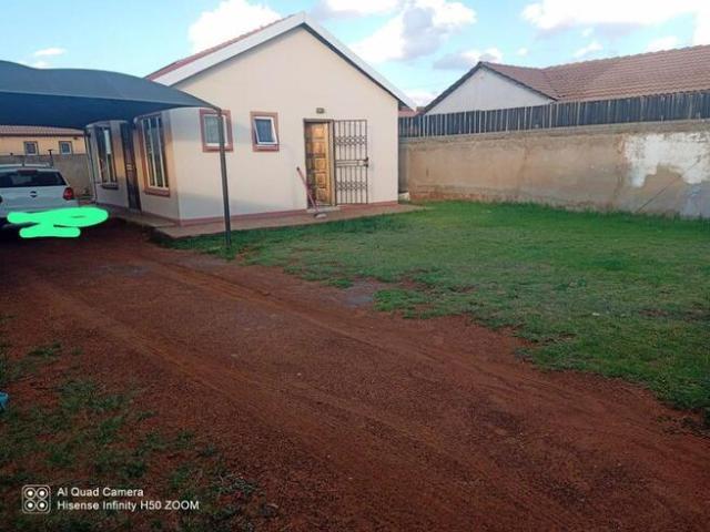 House for rent in Protea Glen, Soweto