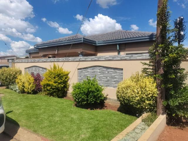 House for rent in Protea Glen, Soweto