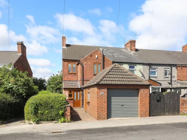 House for rent in Loundsley Green, East Midlands