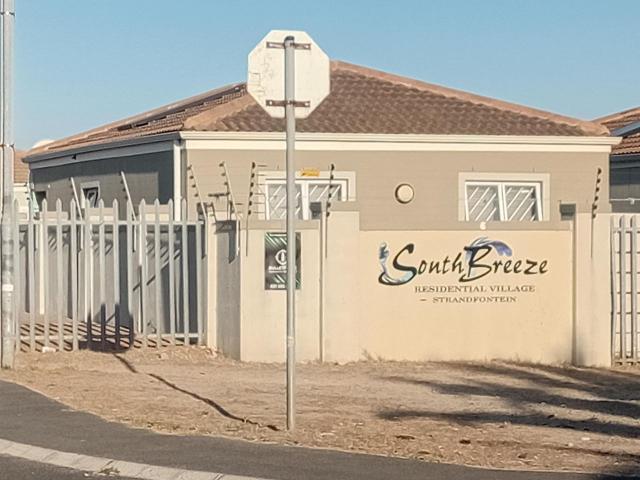 House for rent in Mitchells Plain, Western Cape