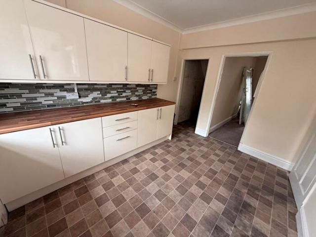 Apartment for rent in Gorseinon, Wales