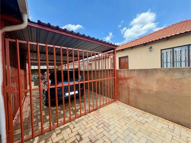 House for rent in Akasia, Gauteng