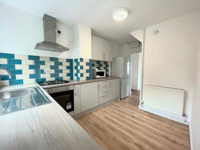 Apartment for rent in Mayhill, Swansea