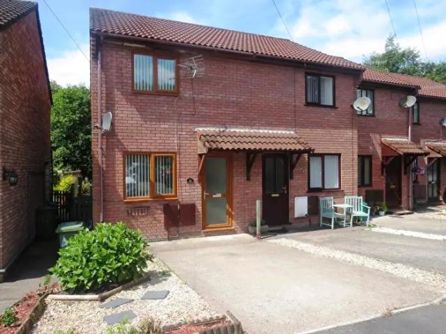 Apartment for rent in Tonyrefail