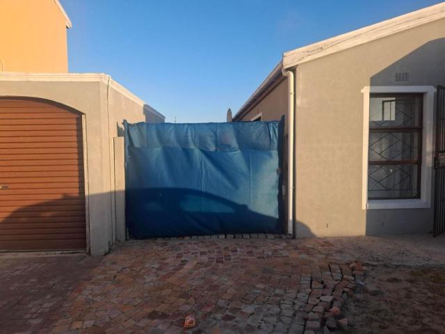 House for rent in Mitchells Plain, Western Cape