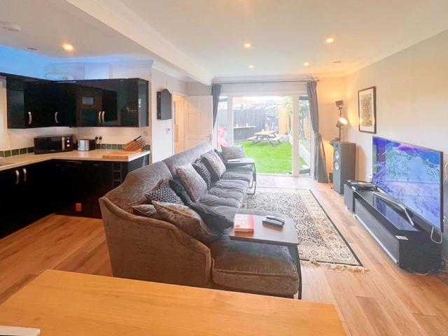House for rent in Chesterton, Arbury