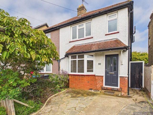 House for sale in Royal Borough of Kingston upon Thames, Greater London