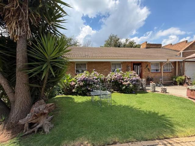 House for sale in Vanderbijlpark, Emfuleni Local Municipality