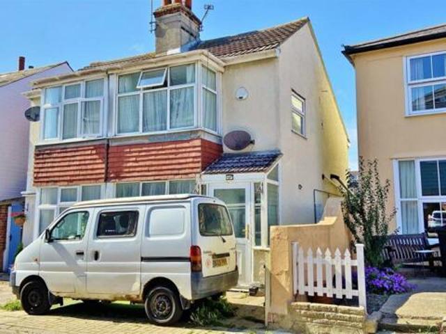 House for sale in Frinton and Walton, Dale Hill