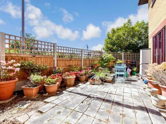 House for sale in Wickford, Wickford