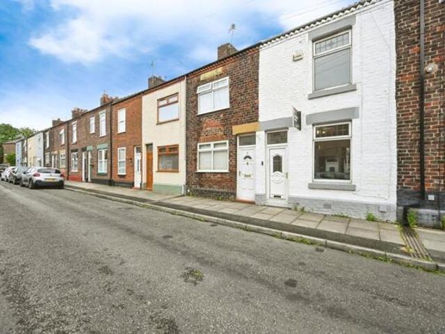 House for sale in Halton View, Widnes