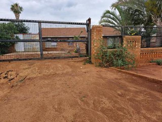 House for sale in Akasia, Gauteng