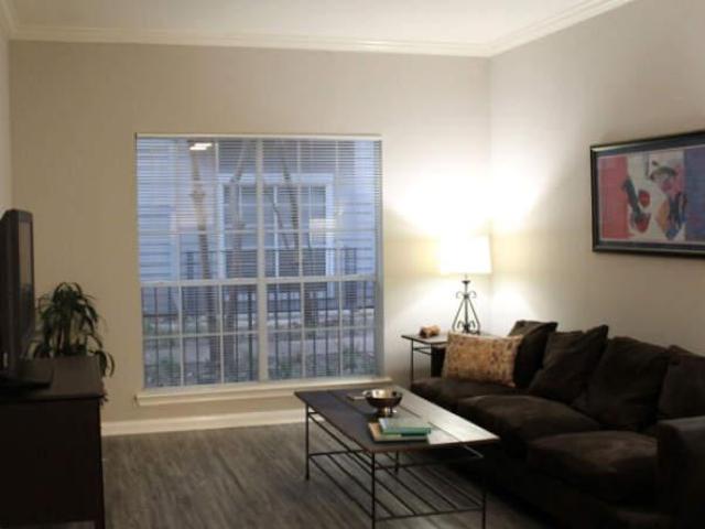 Apartment for rent in River Oaks Shopping Center, Houston
