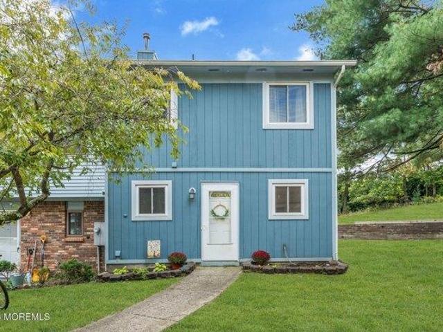 House for sale in Windmill Club, Howell Township