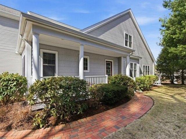Condo for sale in Hudson, Massachusetts