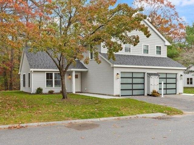 Condo for sale in Hudson, Massachusetts