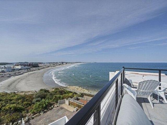 Condo for sale in Hull, Massachusetts
