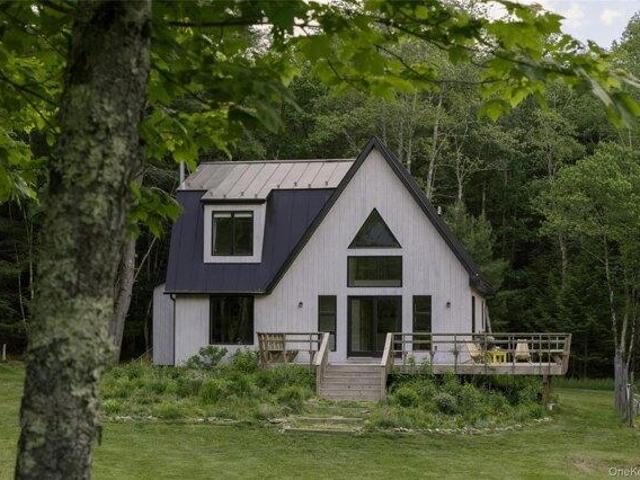 House for sale in Fallsburg, New York