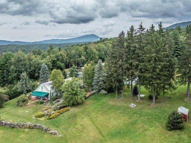House for sale in Hyde Park, Lamoille County
