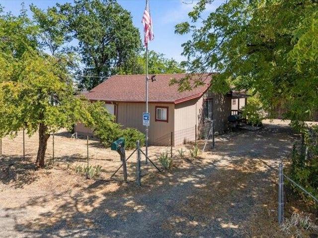 House for sale in Shasta, California