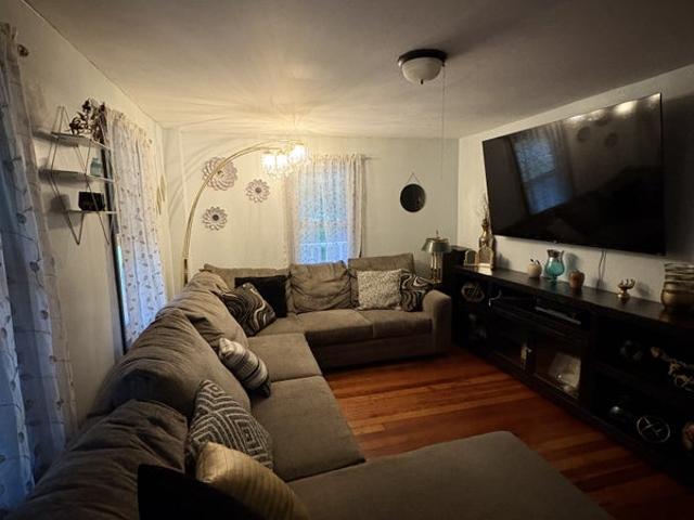 Room for rent in North Oxford, Massachusetts