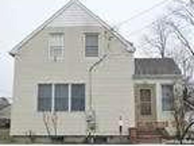 House for rent in Amityville