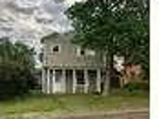 House for rent in Beach
