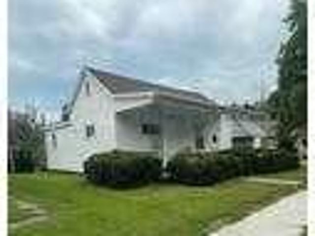 House for rent in Christopher