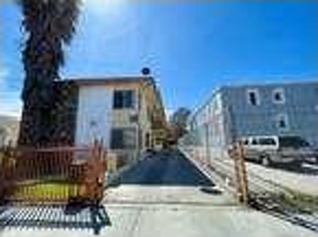 House for rent in Canoga Park, California