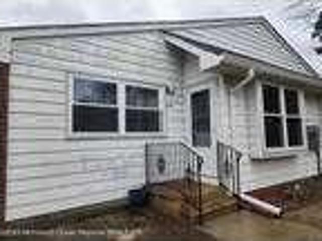 House for rent in Whiting, Indiana