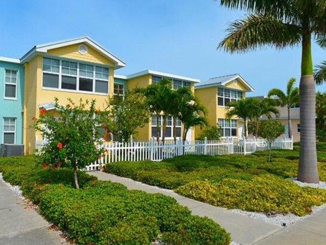 Condo for sale in Indian Rocks Beach, Florida